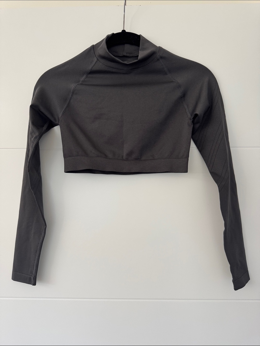 YoungLA Women's Long Sleeve Cropped Mock Neck Top Grey